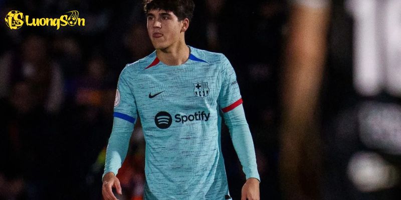 Pau Cubarsí Sa Sút Phong Độ: Deco Thừa Nhận Sai Lầm 4 Những thử thách trong tương lai của Pau Cubarsí