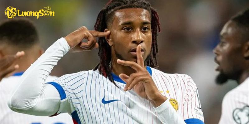 Michael Olise - Ngòi Nổ Khiến Bayern Munich Đứng Ngồi Không Yên 4 Phong cách, sự nghiệp và tương lai của Michael Olise