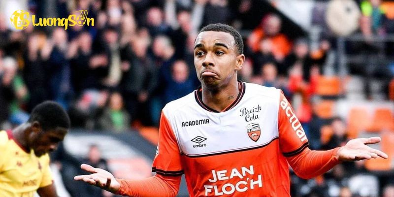 Thương vụ chuyển nhượng Eli Junior Kroupi khá thông minh của Bournemouth